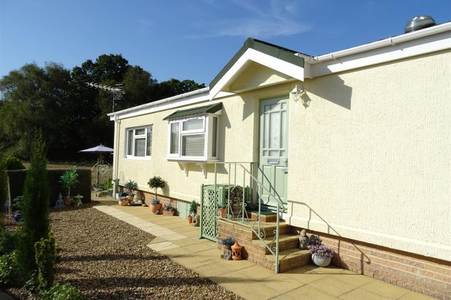 Mobile/park home for sale in Rose Park, Addlestone