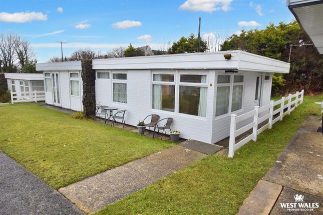 6 The Woodlands, Haverfordwest photo 2