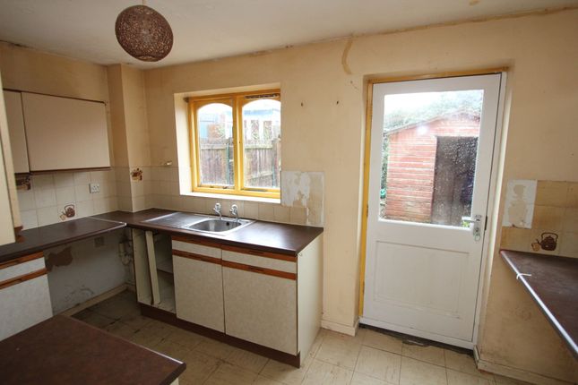 31 Shakespeare Drive, Llantwit Major photo 2