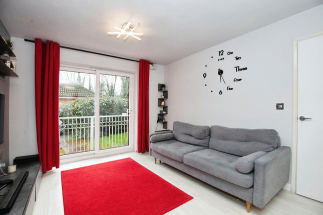 Flat for sale in Gillquart Way, Coventry