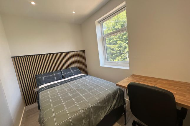 Furnished Rooms To Let
