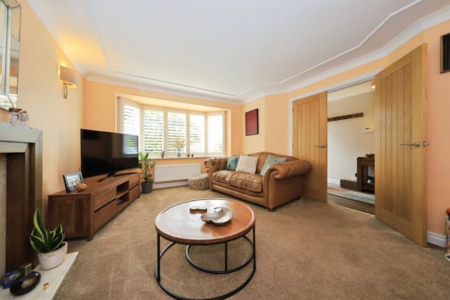 14, Greenbank Gardens, Stourbridge photo 2