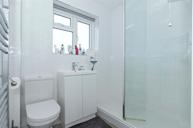 Flat for sale in Limbrick Lane, Goring-By-Sea, Worthing