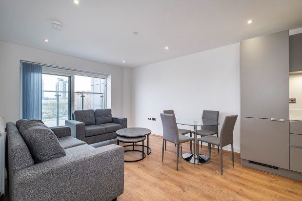 Thumbnail Flat to rent in Mast Quay, London