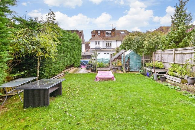 4-bed semi-detached on Graham Avenue, Brighton, £462,500