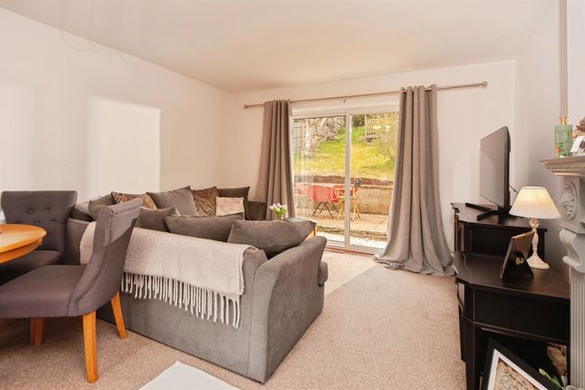 28, Catherine Way, BATH photo 4