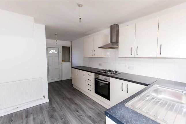 57 Haldane Crescent, Chesterfield photo 2