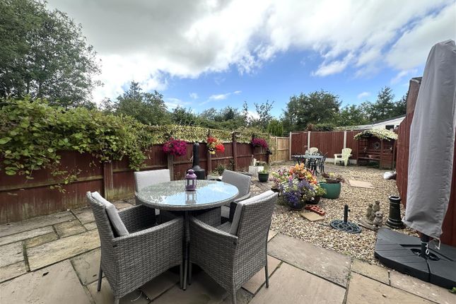 14, Budworth Walk, Wilmslow photo 2