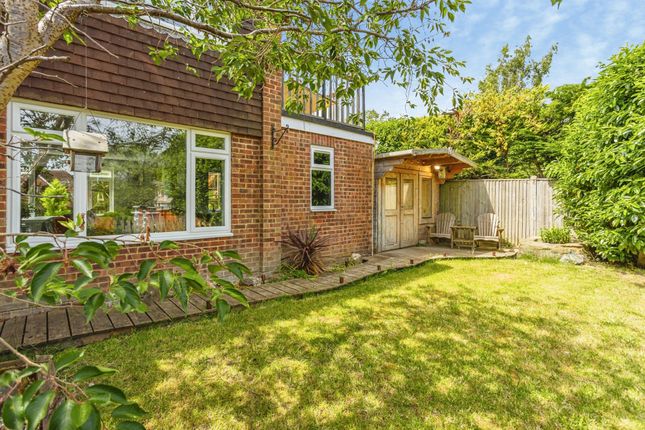 10, Clayton Park, Hassocks photo 2