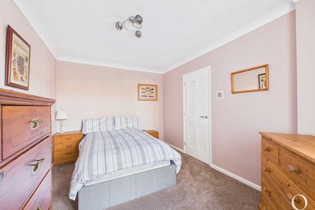 55, Towers Way, Corfe Mullen photo 3