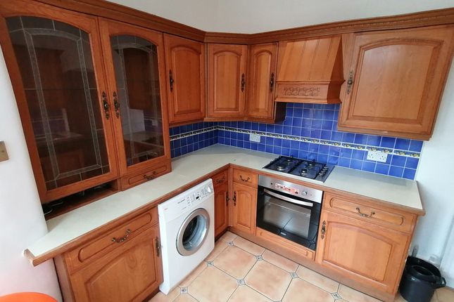 Flat 1 - 389, GREEN LANE, Ilford photo 4