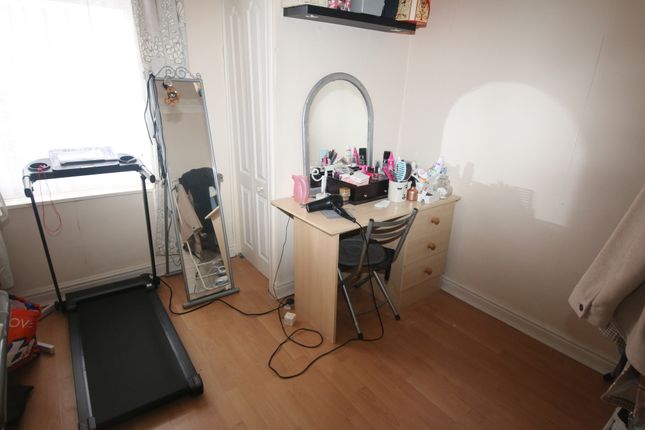 26, Albion Avenue, Durham photo 5