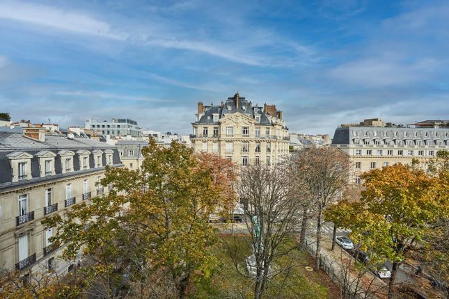 Apartment for sale in Trocadéro Gardens, Place Du Trocadéro Et Du 11 Novembre, 75016 Paris, France