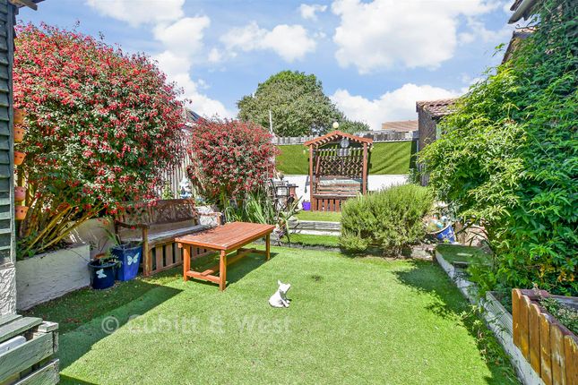 9, Beckley Close, Brighton photo 2