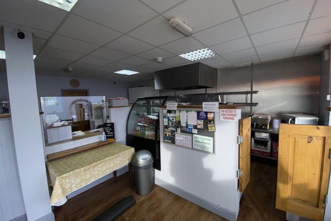 Restaurant/cafe for sale in Cafe &amp; Sandwich Bars HX1, West Yorkshire
