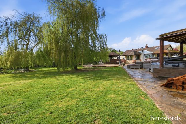 The Retreat,, Oak Road, Billericay photo 2