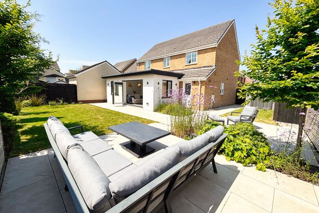 21 Heol Y Fronfraith Fawr, Bridgend photo 2