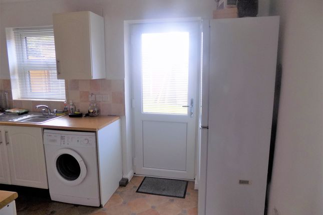 25 Muirfield, Luton photo 5