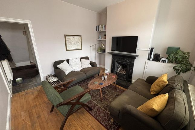 11, Whitehall Road, Didsbury photo 2