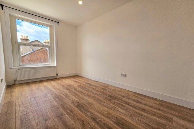 Flat to rent in Baring Road, London