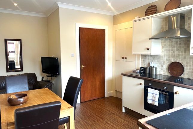 10, Bruce Street, Stirling photo 2