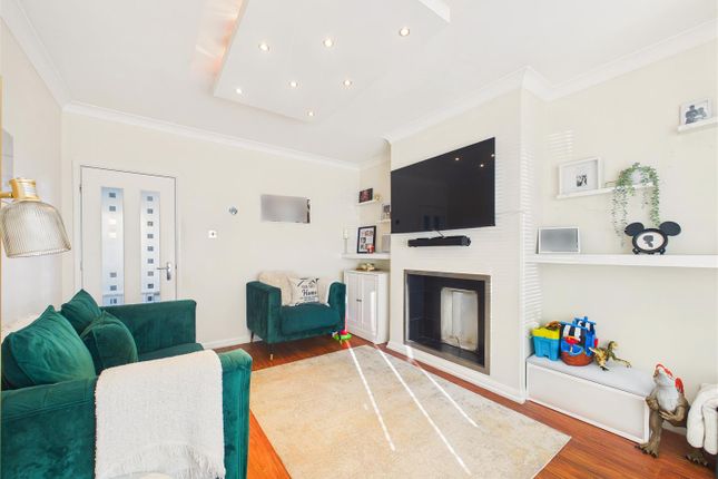 6, Wold Road, Hull photo 3