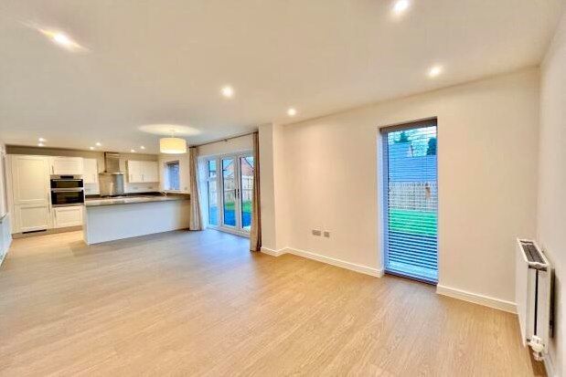 Thumbnail Property to rent in Cranbrook Rise, Ilford