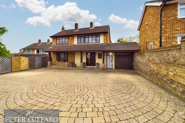 Thumbnail Detached house for sale in Roselands Avenue, Hoddesdon