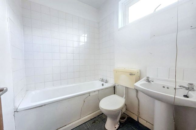 33, Spencer Terrace, Newcastle upon Tyne photo 3