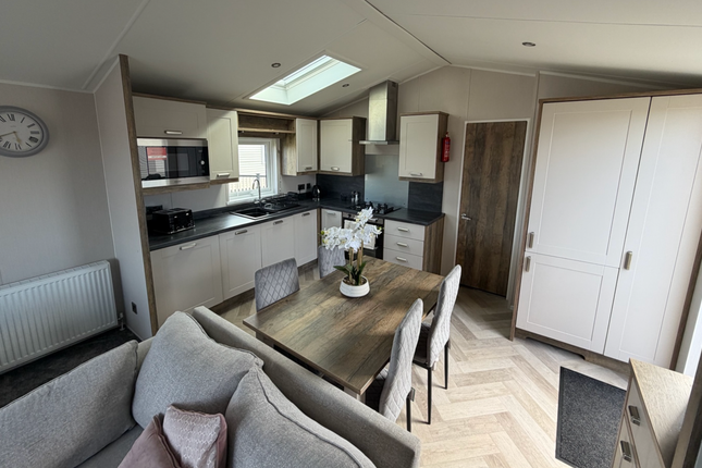 20, Sea View Country Park, Main road, Hornsea photo 4