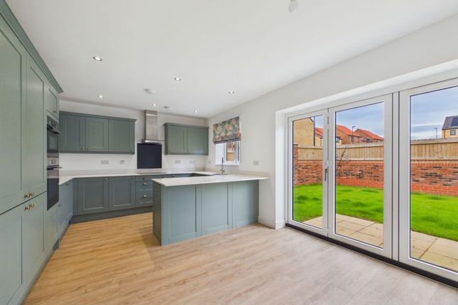 1, Joseph Banks Drive, Whitby photo 2