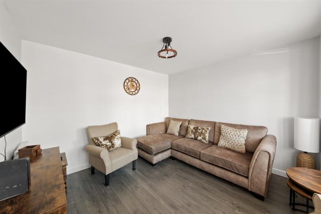 89, Southville Road, Feltham photo 3