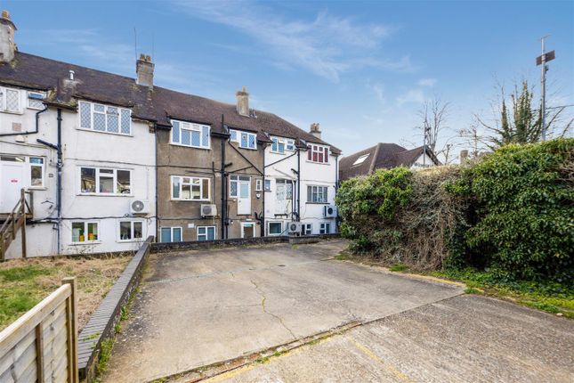 Maisonette for sale in Chipstead Station Parade, Chipstead, Coulsdon
