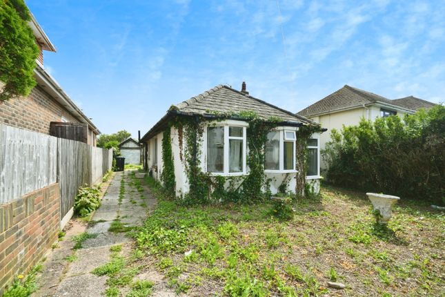 Thumbnail Bungalow for sale in Cranleigh Avenue, Brighton, East Sussex