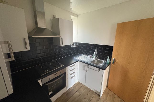 64, SWANSEA photo 3