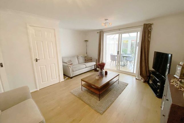 10, Beck Close, Ruskington photo 4