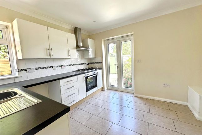 1b, Pelham Close, Pevensey photo 4
