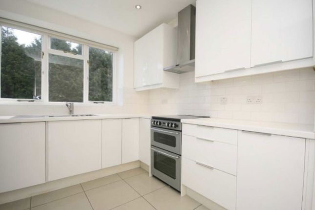 33, Elsie Road, London photo 3