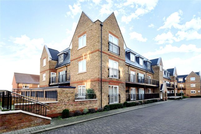 Thumbnail Flat to rent in Knowles Court, Campion Square, Dunton Green, Sevenoaks