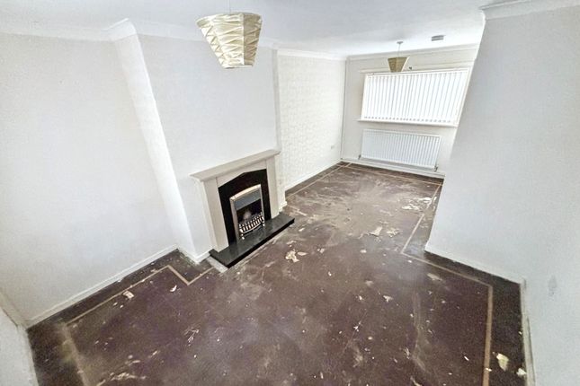 28, Kirkfield Gardens, Stanley photo 5
