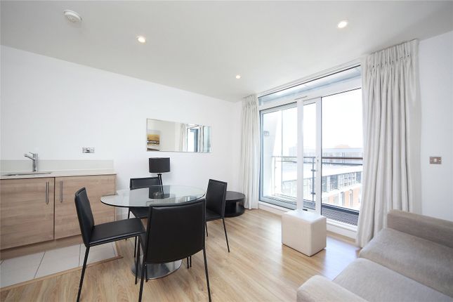 Thumbnail Flat to rent in Cornell Square, Stockwell, London