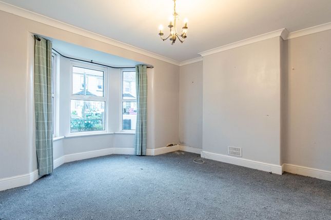 68 Clarence Road, Torpoint photo 3
