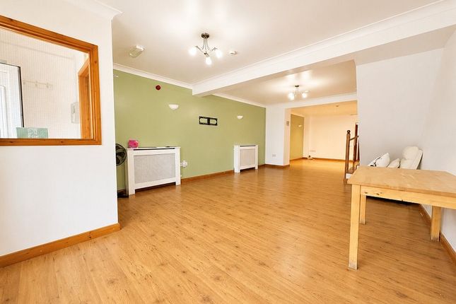 412, Llangyfelach Road, Swansea photo 3