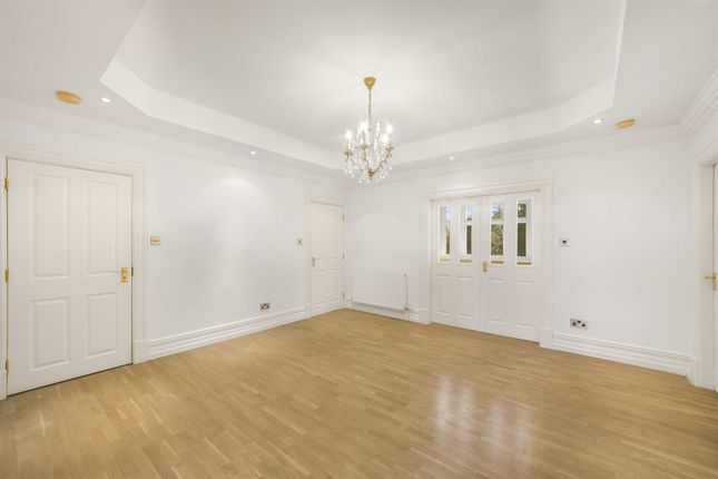 Flat 5, Altenbrook, Altrincham photo 4