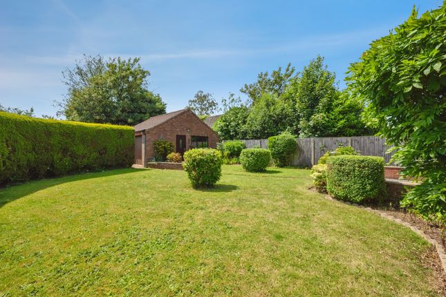 4, Hollingdale Court, The Green, Norwich photo 4