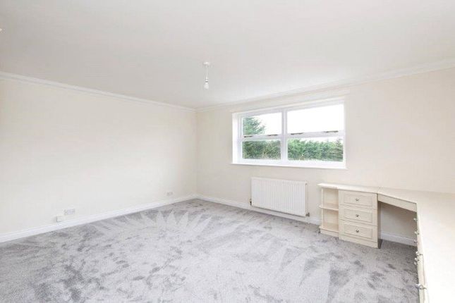5 Bed Detached House To Rent In Burnside Hale Barns Altrincham