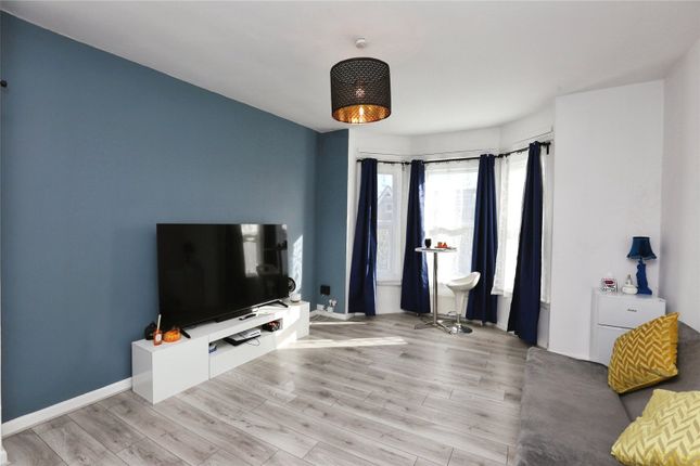 Flat 2, 2F,, Westridge Road, Hampshire photo 4