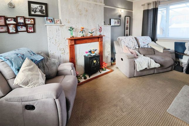 Greencroft Avenue, Cardiff photo 4