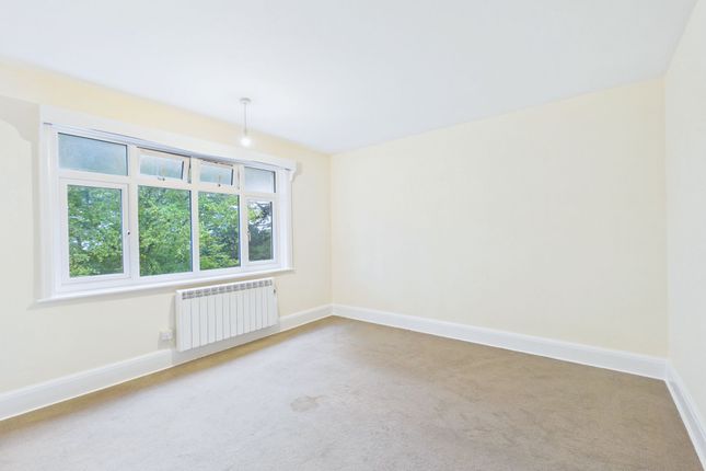First Floor Flat, 54 Outerwyke Road, Bognor Regis photo 4