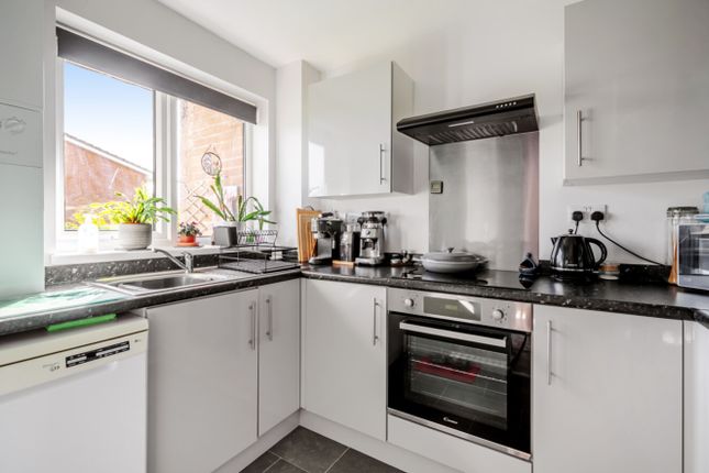 4, Sherwood Place, Dronfield photo 4
